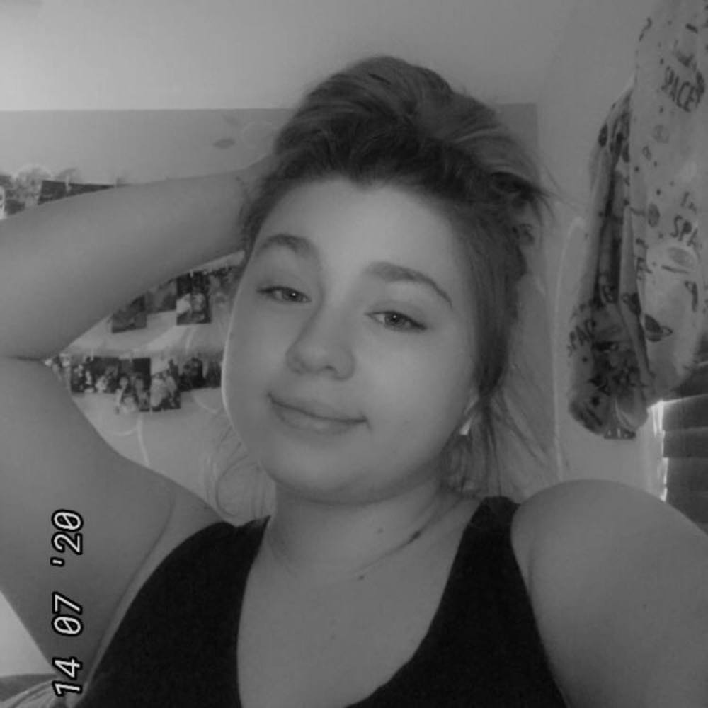 Meet your Posher, Caitlyn